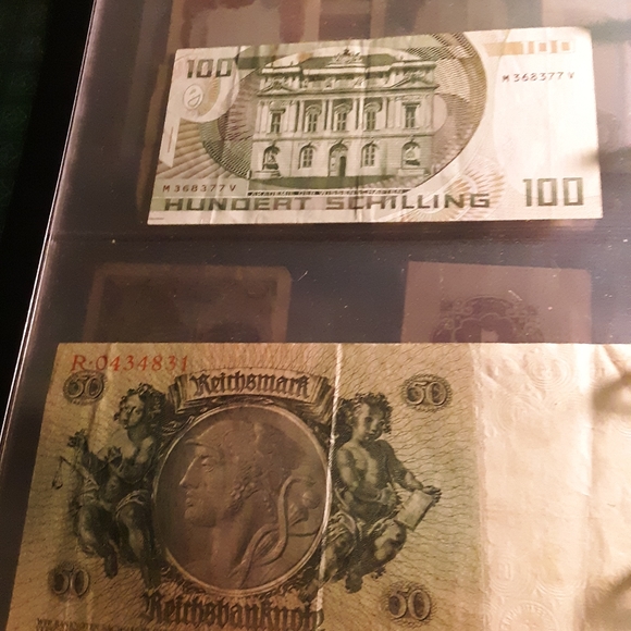 Currency - Picture 6 of 16